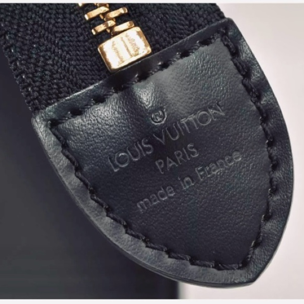 Louis Vuitton Riviera - Picture 10 of 16